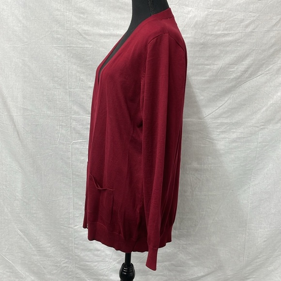 Joan Vass New York red cardigan in wine with toggle clasp closure, size X-Large - Picture 2 of 8